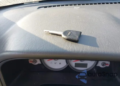 2006 Ford Escape Xls/Xls Manual из США, поврежденный, VIN 1FMYU02Z96KC03321